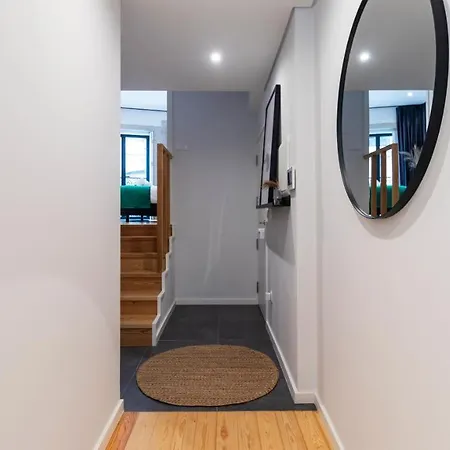 Premium 2Br Flat Near Santa Catarina By Lovelystay Porto Exterior photo