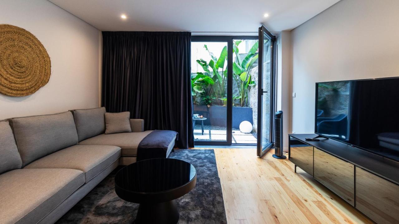Premium 2br Flat Near Santa Catarina By Lovelystay Appartement Porto