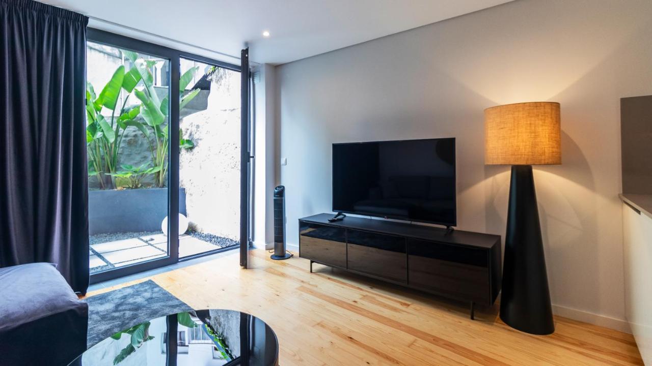Premium 2br Flat Near Santa Catarina By Lovelystay Porto